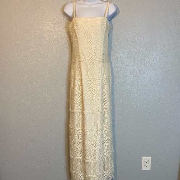 Tootsies Cream Lace & Beaded Sheath Dress with Spaghetti Straps and  Slit - Picture 9 of 9